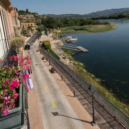 River Ebro Appartement *