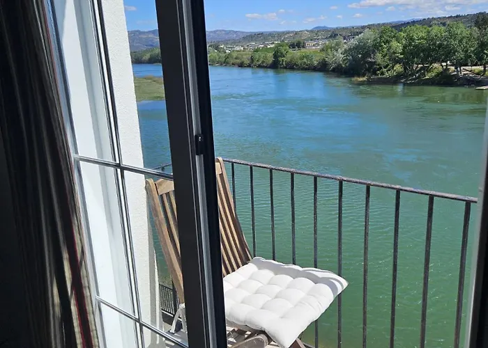 River Ebro Apartmán Mora d'Ebre