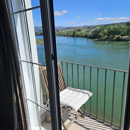 River Ebro Apartmán Mora d'Ebre