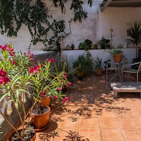 River Ebro Apartament Mora d'Ebre