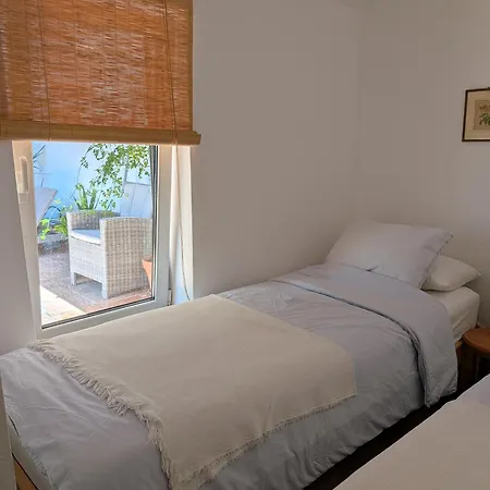 River Ebro Apartament Mora d'Ebre